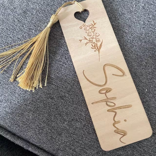 Personalized Bookmark with Birth Flower - Shapelys