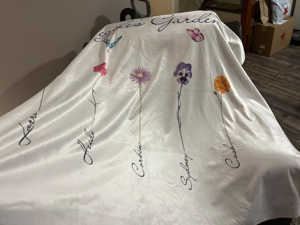 Personalized Grandma’s Garden Blanket with Birth Month Flowers and Names - Shapelys